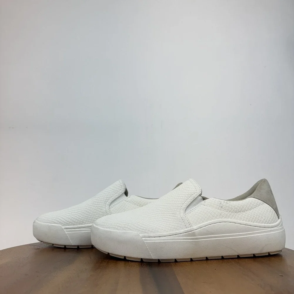 Dr. Scholls size standard